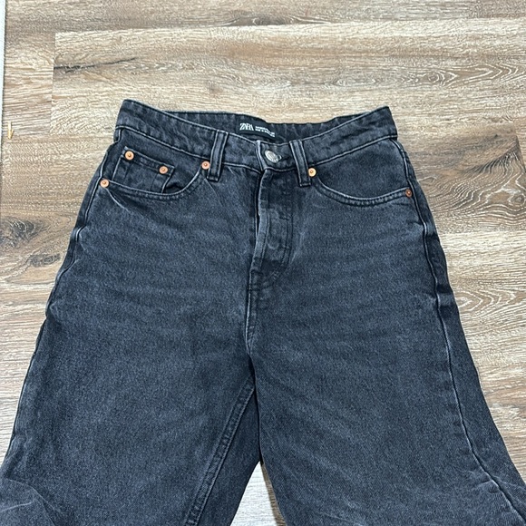 Zara Jeans - Picture 2 of 6